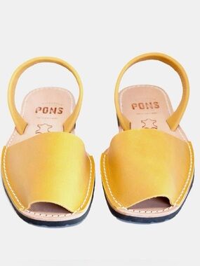 NWT Pons Avarcas sandals - saffron yellow size 9